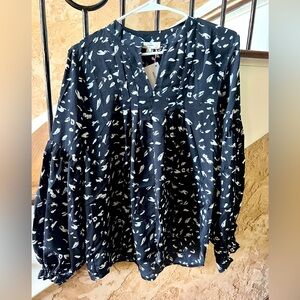 Entro black and white blouse small